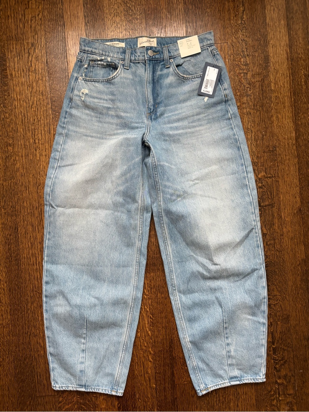 Universal Thread easy barrel Jeans light Wash